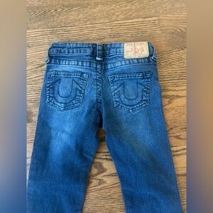 True Religion Geno Relaxed Slim Jeans Logo Girl’s Sz 8 Dark Blue Distressed